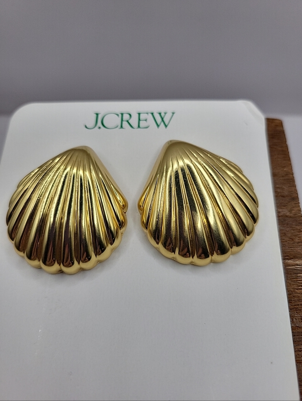J. Crew Nwt Gold Shell Post Earrings For Summet, Beach, Cruise.